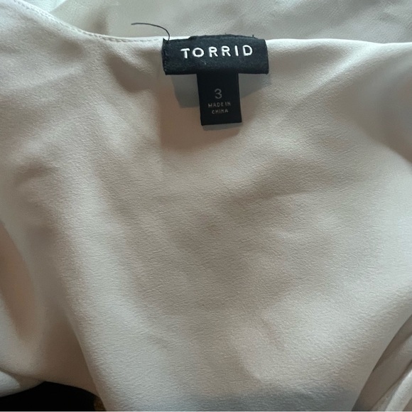 Torrid Sophie Chiffon Swing Cami, White, Size 3 (3X) - Picture 5 of 9